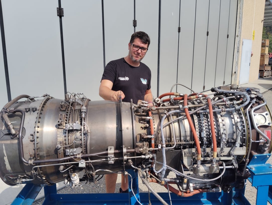 Reparación de motor de avioneta